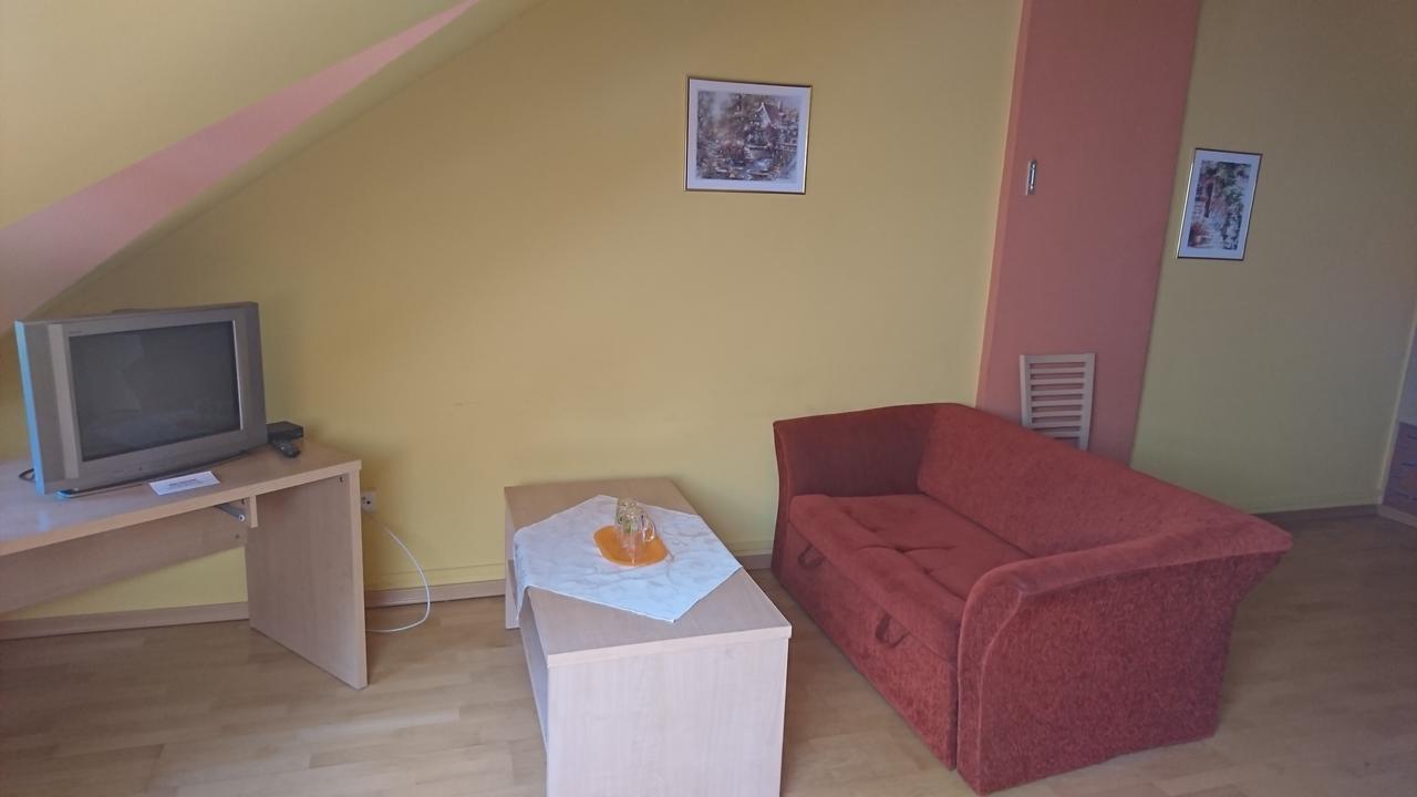 Osrodek Sportu I Rekreacji Gora Kamiensk Hotel Ozga Ngoại thất bức ảnh
